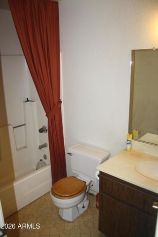 501 W HONONEGH Drive 4, Phoenix, AZ 85027