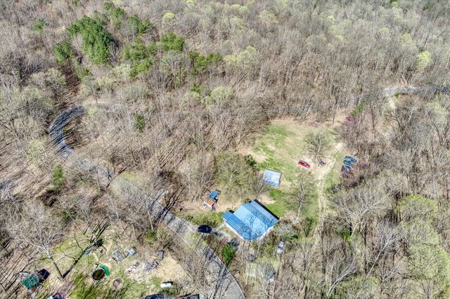 618 Old Baker Mtn Rd, Spencer, TN 38585