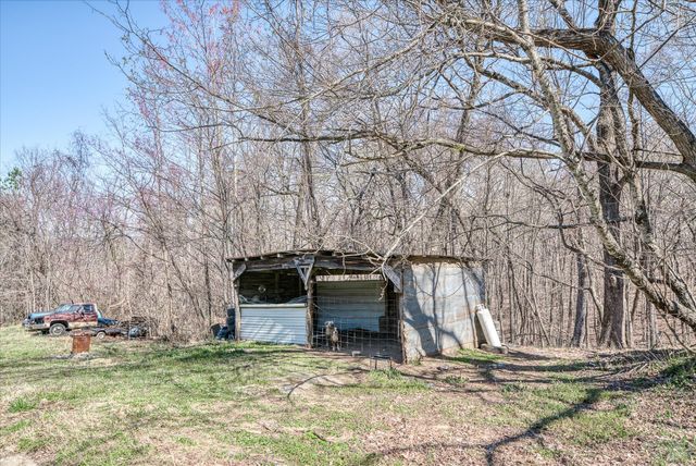 618 Old Baker Mtn Rd, Spencer, TN 38585