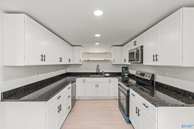 196 West Street, New Hope, AL 35760