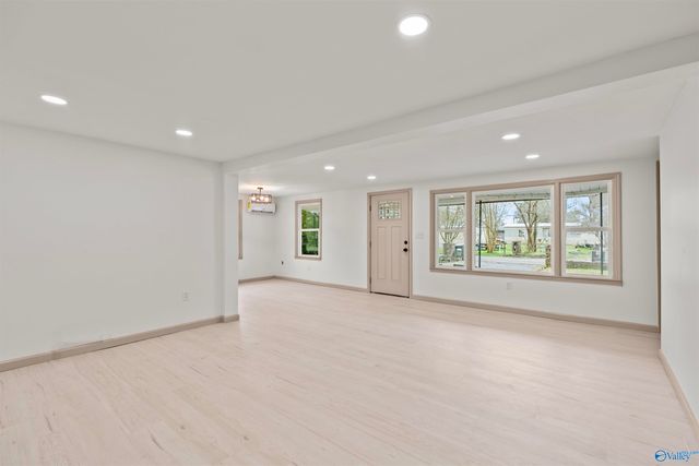 196 West Street, New Hope, AL 35760