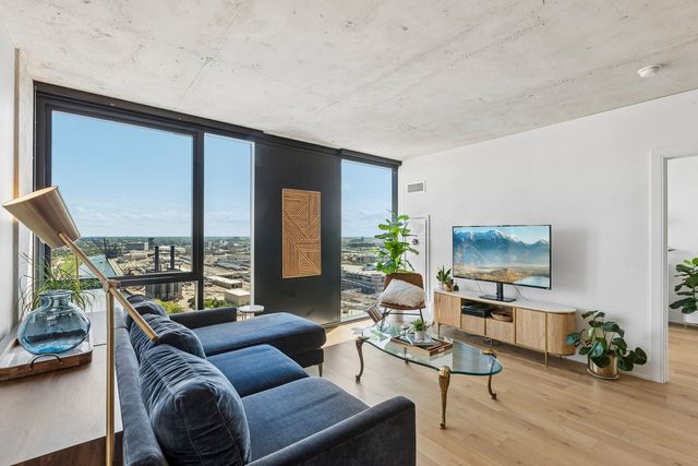 234 W POLK Street 2403, Chicago, IL 60605
