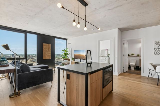 234 W POLK Street 2403, Chicago, IL 60605