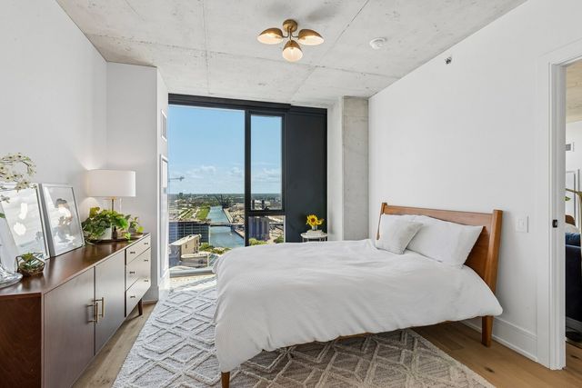 234 W POLK Street 2403, Chicago, IL 60605