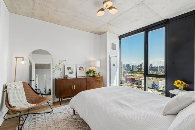 234 W POLK Street 2403, Chicago, IL 60605