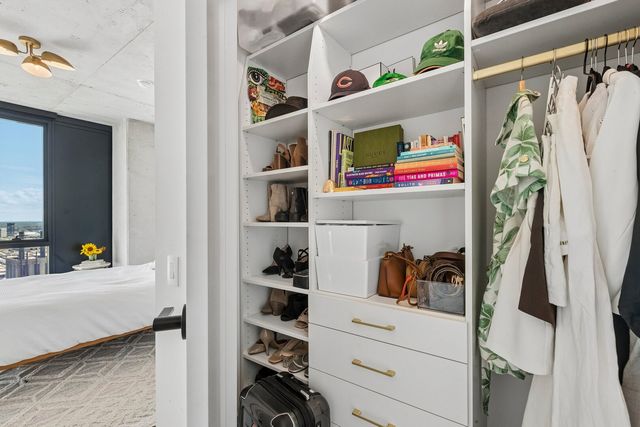 234 W POLK Street 2403, Chicago, IL 60605