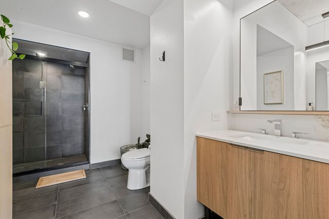 234 W POLK Street 2403, Chicago, IL 60605
