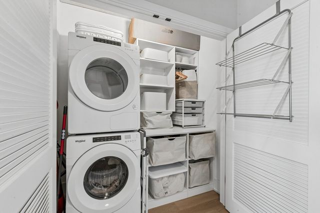 234 W POLK Street 2403, Chicago, IL 60605