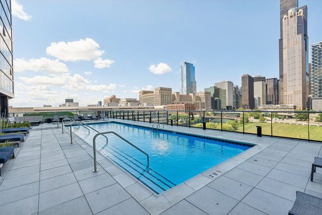 234 W POLK Street 2403, Chicago, IL 60605
