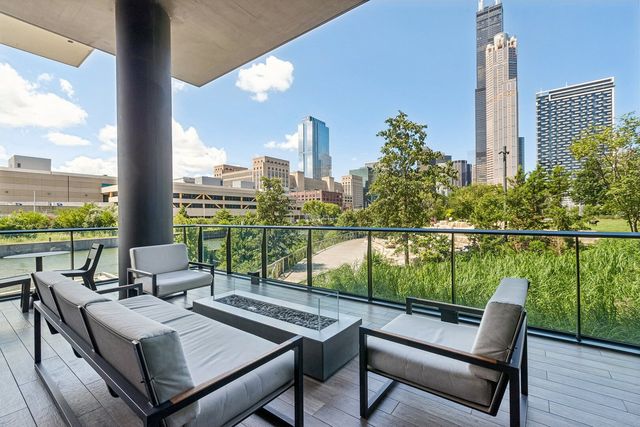 234 W POLK Street 2403, Chicago, IL 60605