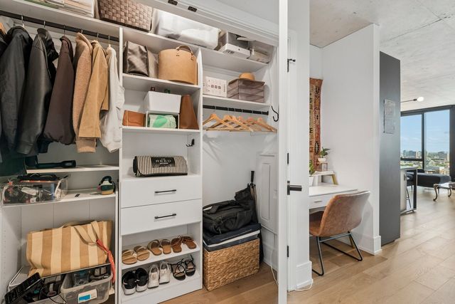 234 W POLK Street 2403, Chicago, IL 60605