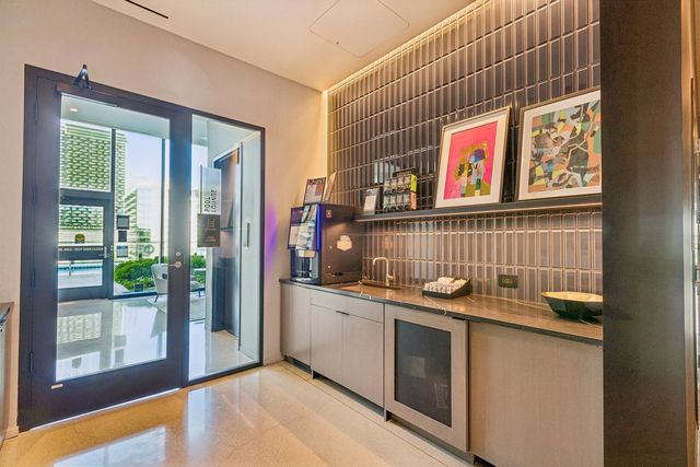 234 W POLK Street 2403, Chicago, IL 60605