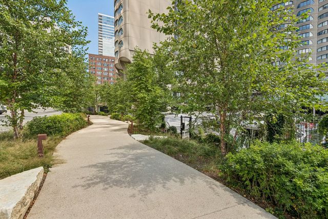 234 W POLK Street 2403, Chicago, IL 60605