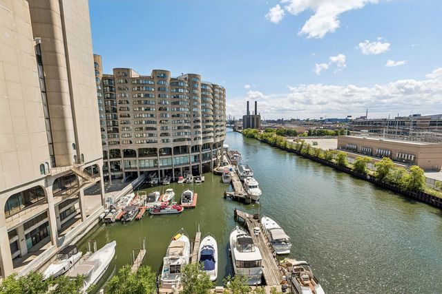 234 W POLK Street 2403, Chicago, IL 60605