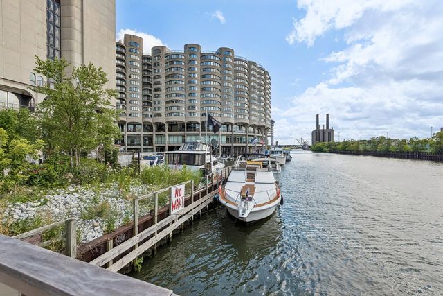 234 W POLK Street 2403, Chicago, IL 60605