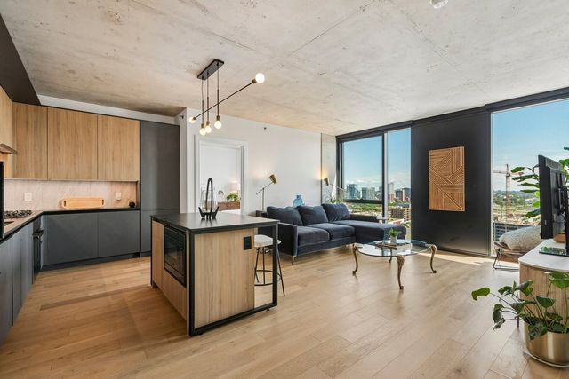 234 W POLK Street 2403, Chicago, IL 60605