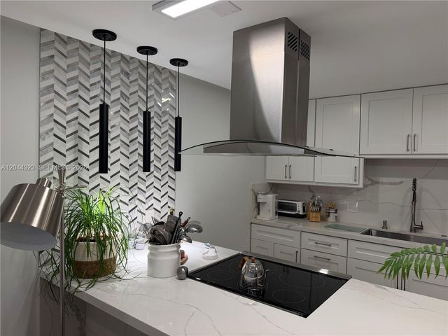 2503 Antigua Ter F2, Coconut Creek, FL 33066