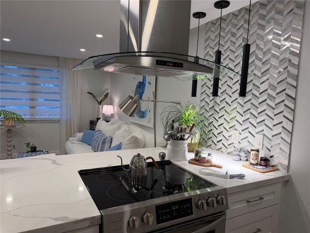 2503 Antigua Ter F2, Coconut Creek, FL 33066