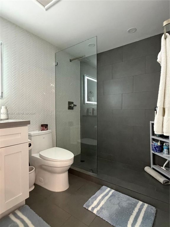 Image 18 of property listing at 2503 Antigua Ter F2, Coconut Creek, FL 33066