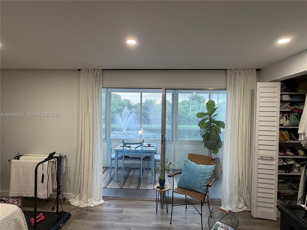 Image 19 of property listing at 2503 Antigua Ter F2, Coconut Creek, FL 33066
