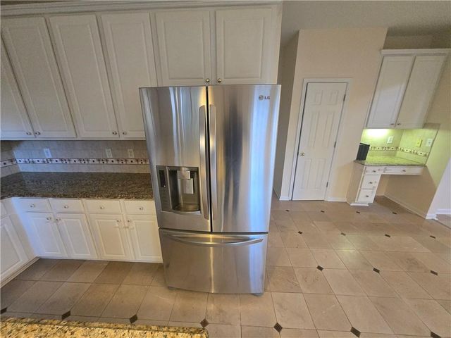 2206 Creekway Drive, Marietta, GA 30066