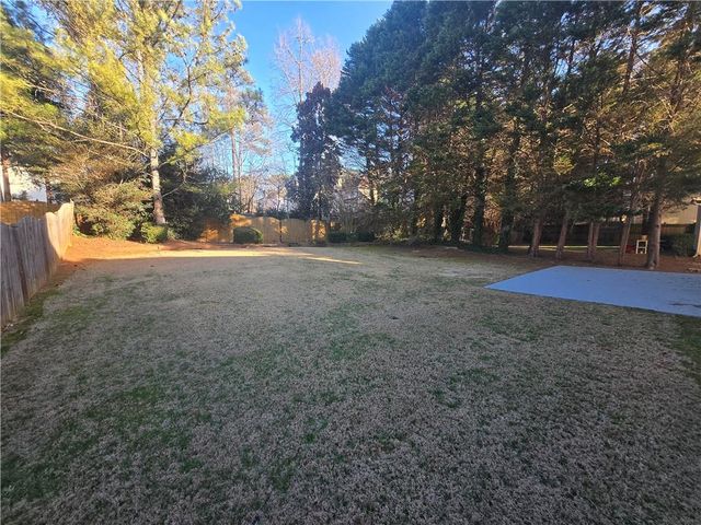 2206 Creekway Drive, Marietta, GA 30066