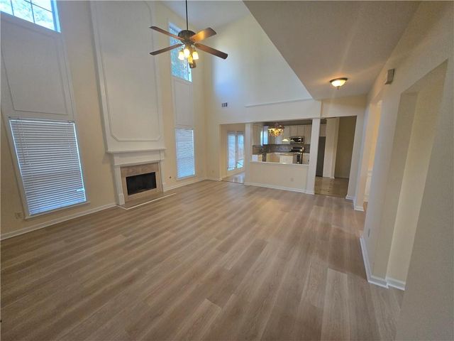 2206 Creekway Drive, Marietta, GA 30066