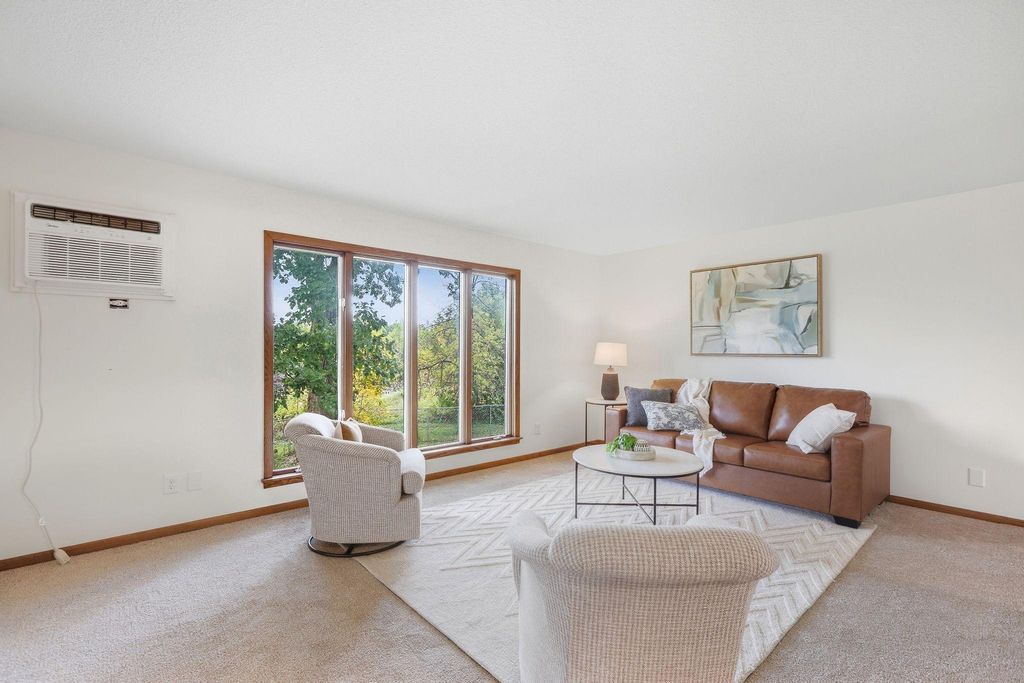 10225 Jersey Avenue, Chaska, MN 55318 — photo 2