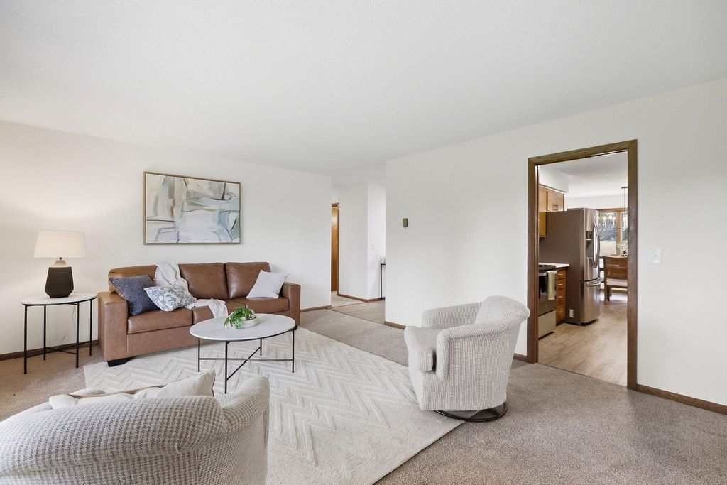 10225 Jersey Avenue, Chaska, MN 55318 — photo 3