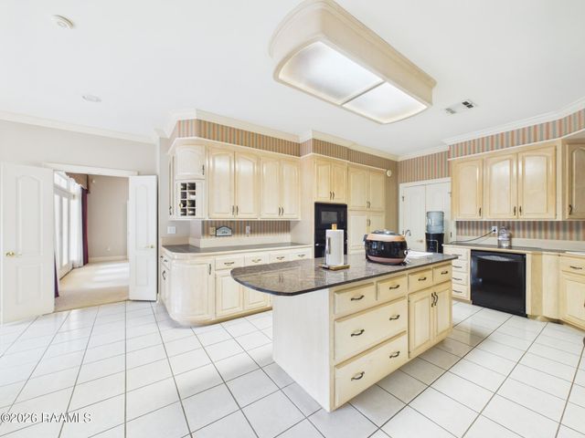 107 Janet Circle, Lafayette, LA 70506