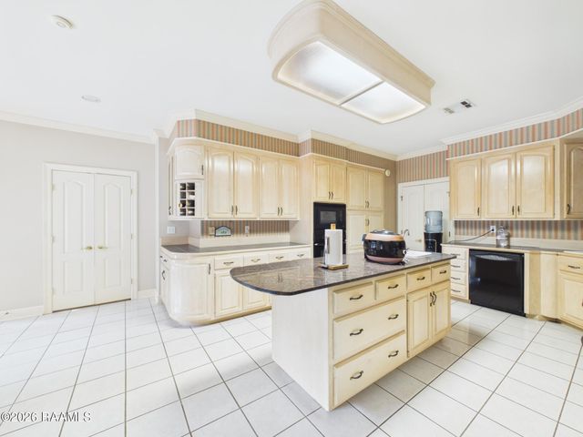107 Janet Circle, Lafayette, LA 70506