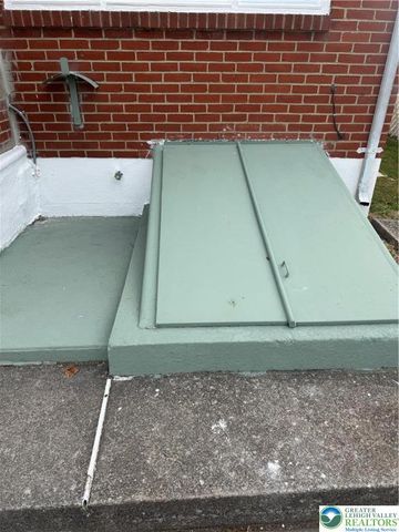 812 North Lacrosse Street, Allentown City, PA 18109