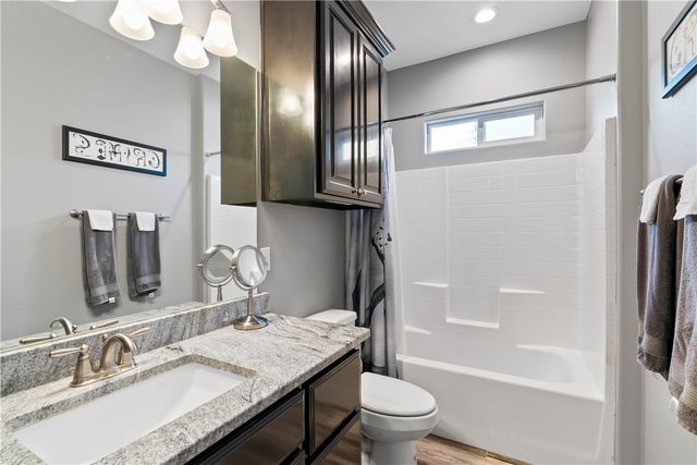 2217 Torrente Dr, Corpus Christi, TX 78414