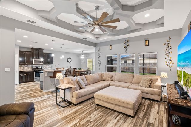 2217 Torrente Dr, Corpus Christi, TX 78414