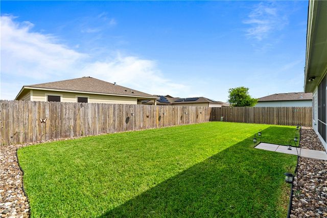 2217 Torrente Dr, Corpus Christi, TX 78414