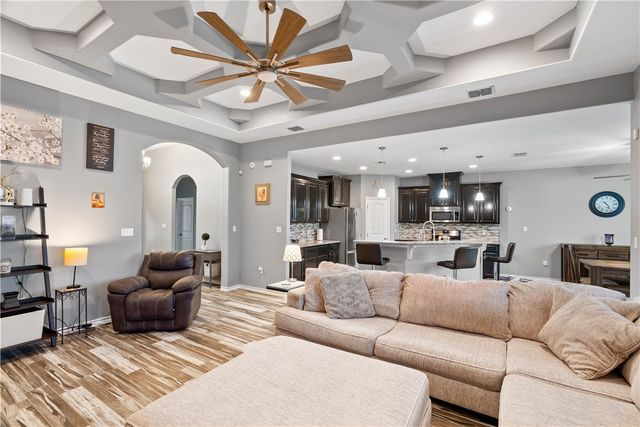 2217 Torrente Dr, Corpus Christi, TX 78414