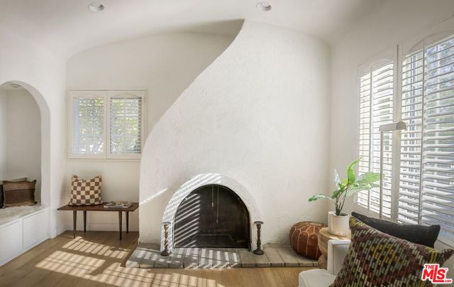 1353 Ruberta Avenue, Glendale, CA 91201