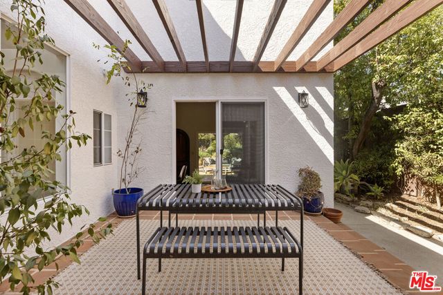 1353 Ruberta Avenue, Glendale, CA 91201