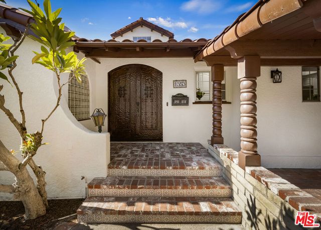 1353 Ruberta Avenue, Glendale, CA 91201
