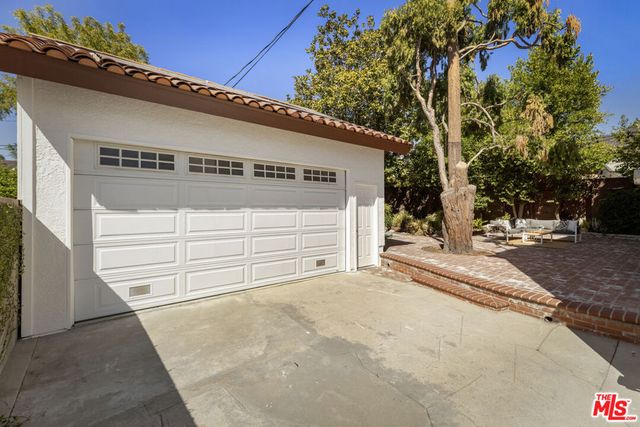 1353 Ruberta Avenue, Glendale, CA 91201