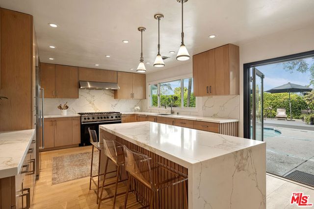 4807 Brewster Drive, Tarzana, CA 91356