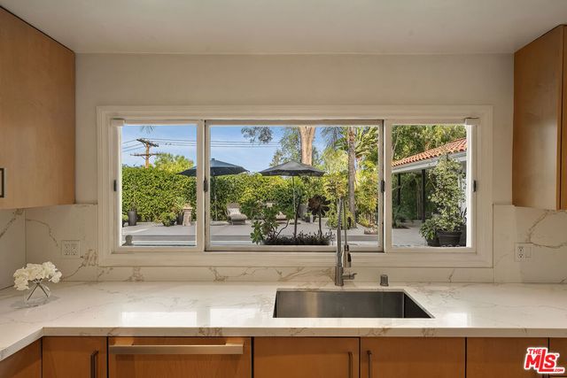 4807 Brewster Drive, Tarzana, CA 91356