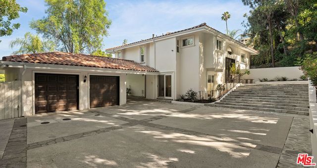 4807 Brewster Drive, Tarzana, CA 91356