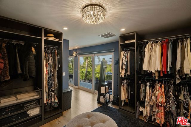 4807 Brewster Drive, Tarzana, CA 91356
