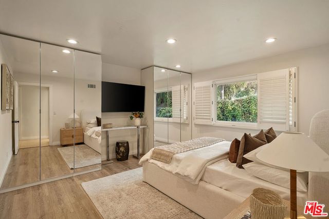 4807 Brewster Drive, Tarzana, CA 91356