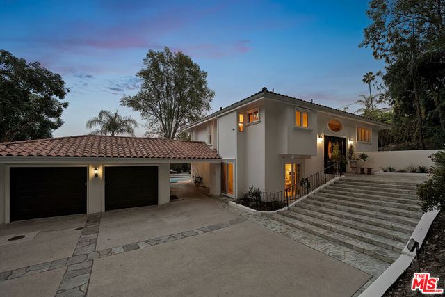 4807 Brewster Drive, Tarzana, CA 91356