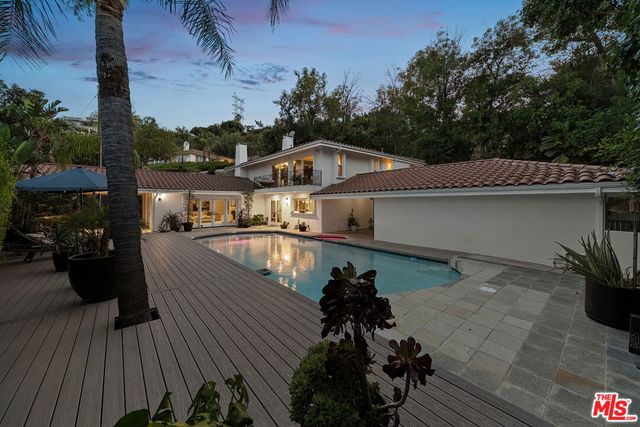 4807 Brewster Drive, Tarzana, CA 91356