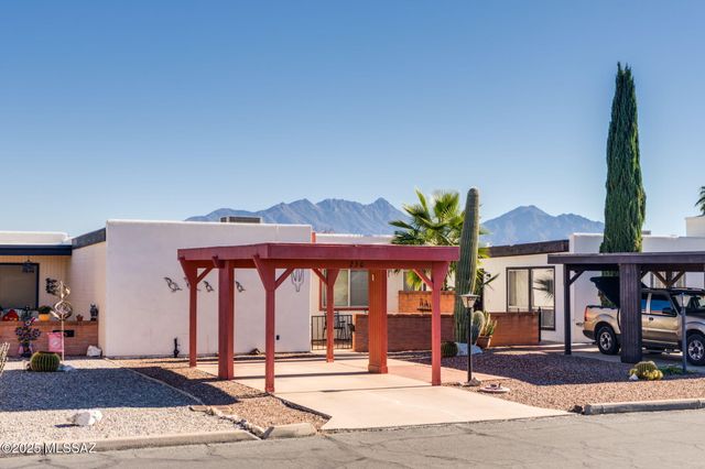 230 N Camino Del Vate, Green Valley, AZ 85614