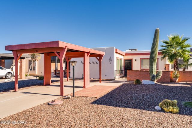 230 N Camino Del Vate, Green Valley, AZ 85614