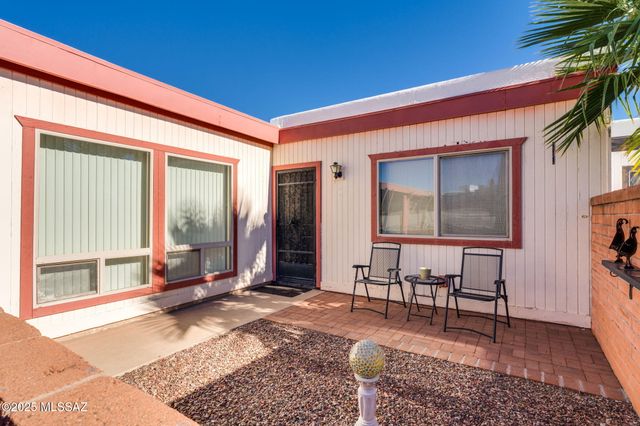230 N Camino Del Vate, Green Valley, AZ 85614